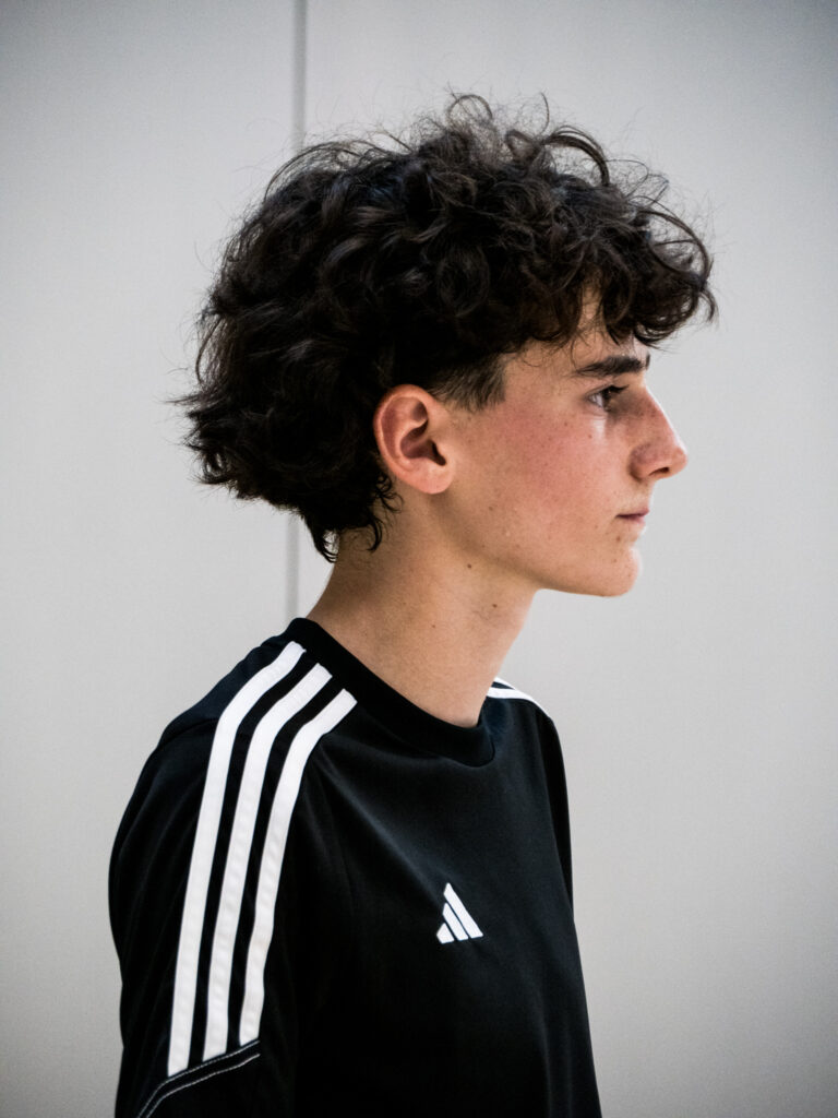 U17